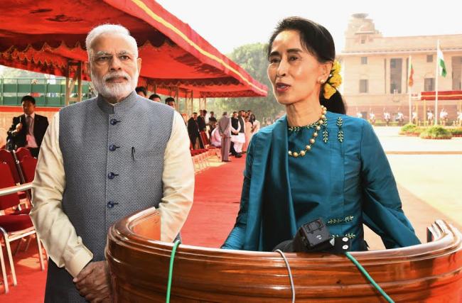  Narendra Modi receiving the State Counsellor of Myanmar, Ms. Aung San Suu Kyi