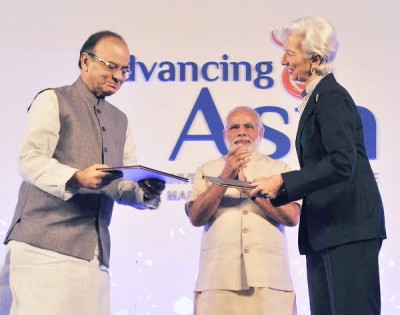 India shows co-existence of democracy and rapid growth: PM Modi