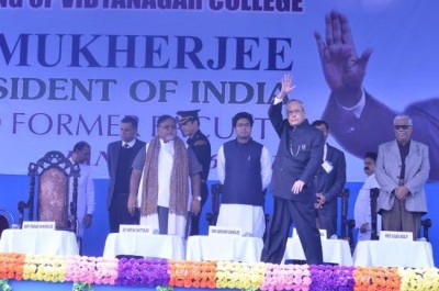 Pranab Mukherjee  visits Vidyanagar College