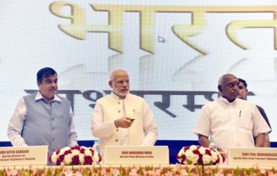 Narendra Modi launching the Setu Bharatam