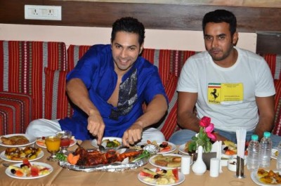 Varun Dhawan relishes ramzan delicacies!