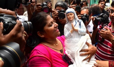 MoC sisters, people celebrate Mother Teresa sainthood 