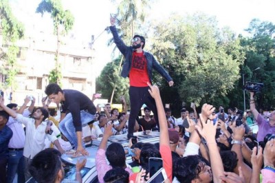 Ranveer Singh performs his new JACK & JONES rap song