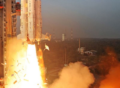 President  congratulates ISRO on the successful launch of PSLV-C33 carrying Irnss-1g 