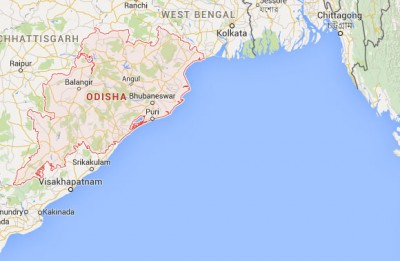 Odisha and Andhra still not off Cyclone Roanu's path