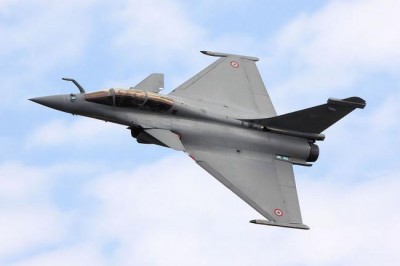 Rafale deal for 36 fighters finally signed between India and France