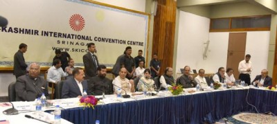 Unanimous resolution of all parties on Kashmir problem shortly