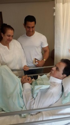 Aamir Khan visits Dilip Kumar at hospital
