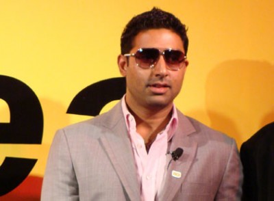 Abhishek Bachchan urges fans to â€˜Enjoy the Kabaddiâ€™ at the start of Pro Kabaddi League, 2016