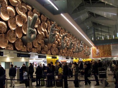 New Delhi: Bomb scare delays two flights 