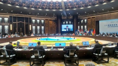 Chinese President Xi Jinping delivers opening remarks as G20 commences