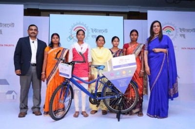 Google, Tata Trusts launch â€˜Internet Saathiâ€™ initiative in West Bengal