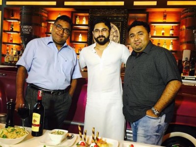 Chapter 2 recreates 1960s Park Street