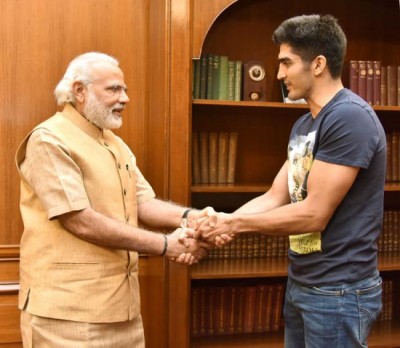 Vijender Singh meets Prime Minister Narendra Modi