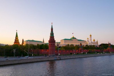 Suicide bombers carry out explosions in Russia