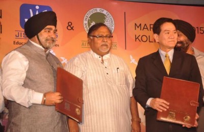 West Bengal govt wants to add Singur movement in school syllabus