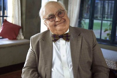 Rishi Kapoor reveals first look from "Kapoor and Sons"