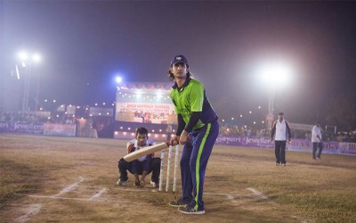 B-schools ask students to watch for M.S. Dhoni: The Untold Story 