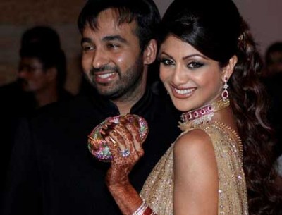 Bollywood wishes Shilpa Shetty
