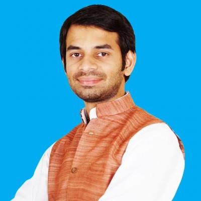 Lalu's minister son Tej Pratap Yadav seeks ban on 'cow slaughter', kicks up controversy