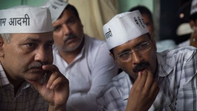 Arvind Kejriwal detained, Mamata Banerjee calls move as 'unacceptable'