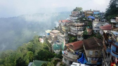 WB: Residential building collapses in Darjeeling, 15 trapped  