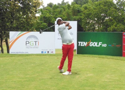 Local lad M Dharma stamps authority on day one of PGTI Eagleburg Masters with imposing seven-under-65