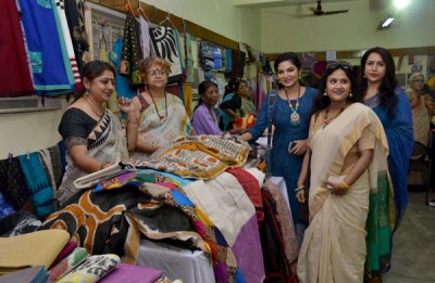 Dolon Roy attends exhibition in Kolkata