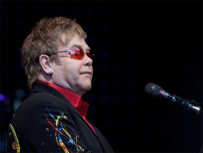 Elton John rejects retirement report