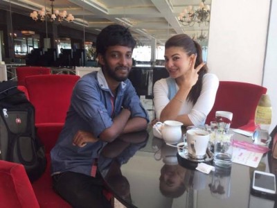Jacqueline Fernandez meets her diehard fan in Sri Lanka