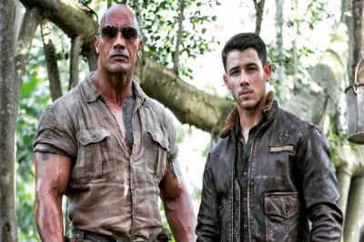 Jumanji: Dwayne Johnson introduces his co-star Nick Jonas