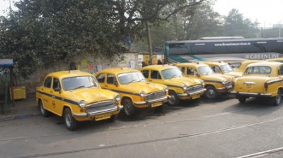 Suspicious car triggers bomb scare in Kolkata, no explosive found