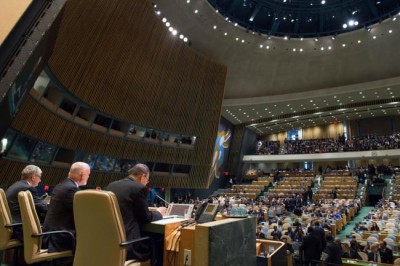  At summit for refugees and migrants, senior UN officials underline the importance of collective action