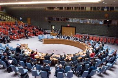 In unanimous vote, Security Council extends mandate of UN-OPCW body on chemical weapons use in Syria