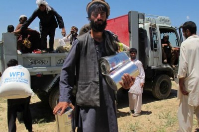 Afghanistan: UN launches nine-month operation to assist returnees with emergency food and cash