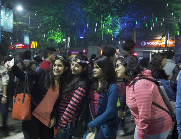 Kolkata gears up to celebrate 2016
