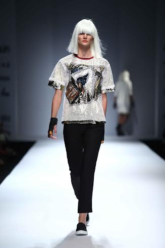 Sanchita showcases collection in AIFW