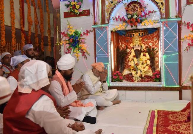 Narendra Modi at Shri Guru Ravidas Janmsthan Mandir