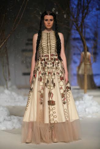 Amazon India Fashion Week: Samant Chauhan showcases creation 