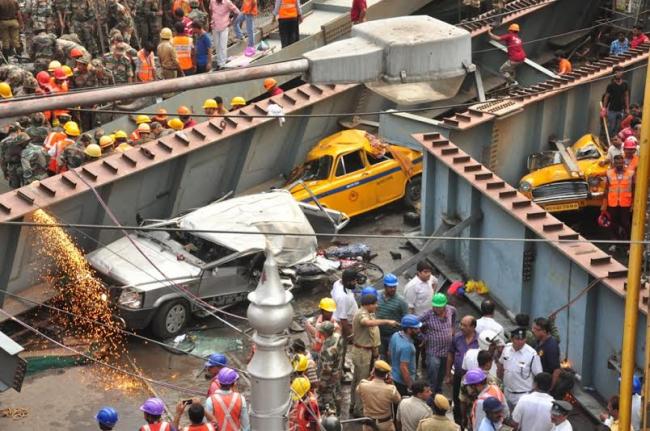 Over 10 killed in Kolkata under construction fly over collapse 