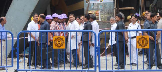 Rahul Gandhi, Congress leaders  visit flyover mishap site