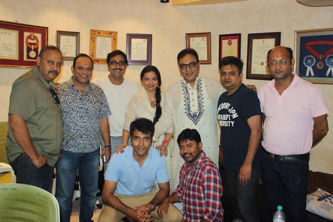 Shree Venkatesh Films hosts mahurat for Arindam Sil's 'Byomkesh Pawrbo'
