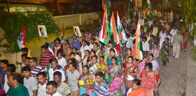 Kolkata: Mamata Banerjee participates in rally
