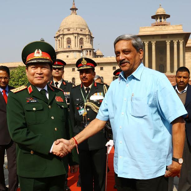 Narendra Modi arrives at the PETROTECH-2016