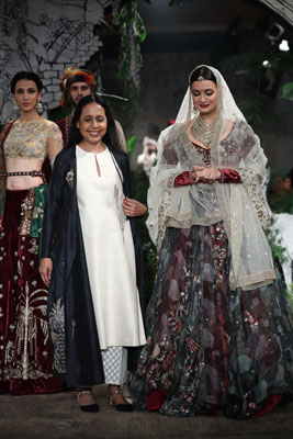 Dia Mirza walks down ramp in  India Couture Week 2017