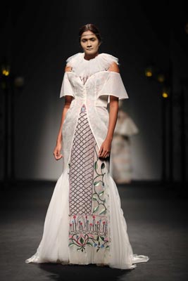 Designer Samant Chauhan displays his Spring Summer at AIFW 
