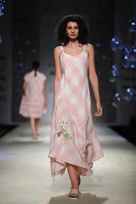 Payal Pratap showcases her collection at Amazon India Fashion Week