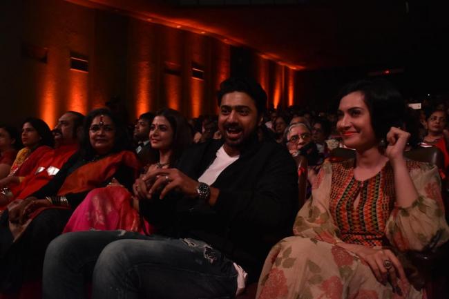 Prosenjit Chatterjee, Usha Uthup and others liven up StageCraft Award 2017 function