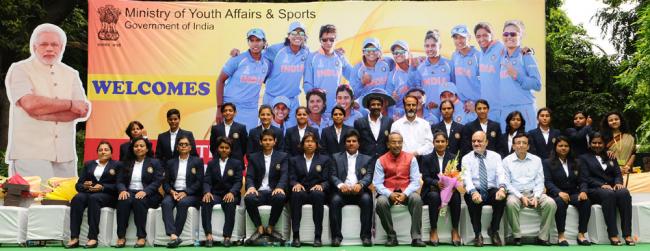  Vijay Goel addressing at the felicitation ceremony of the Indian Women Cricket Team
