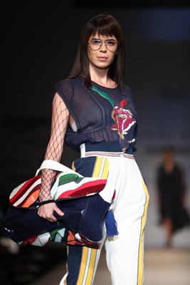 Vineet Bahl displays collection at Amazon India Fashion Week